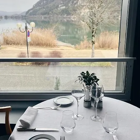 Hotell Hotel-restaurant De L'embarcadere 3*