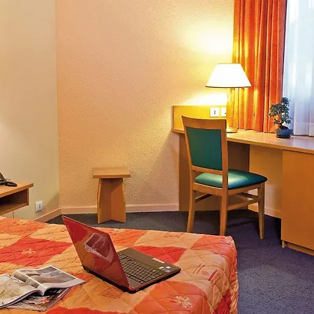 Hôtel-restaurant De L'embarcadère Nantua