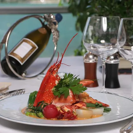 酒店 Logis L'embarcadere 3*