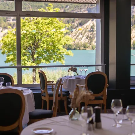 Hôtel-restaurant De L'embarcadère Nantua