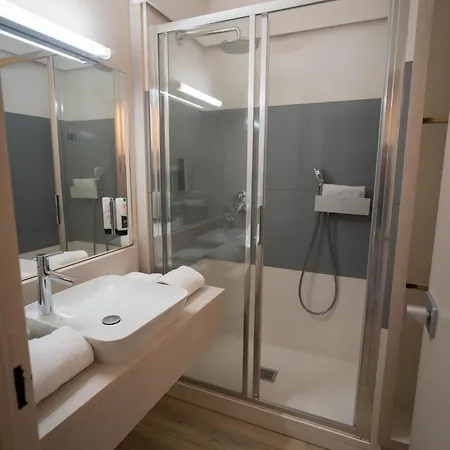 Hotel Logis L'embarcadere