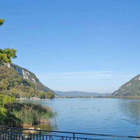 Logis L'embarcadere Hotel 3*