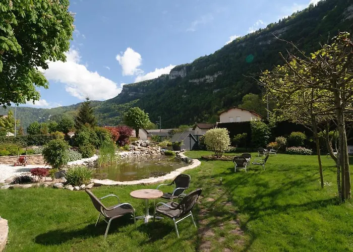 Logis L'embarcadere 3* Nantua